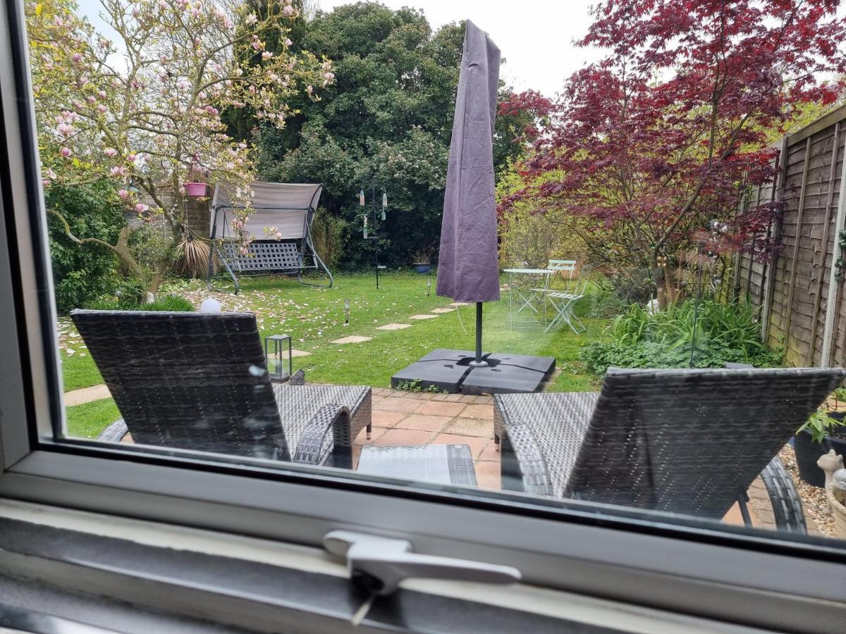 The Garden Suite Holt Holt  Zewnętrze zdjęcie